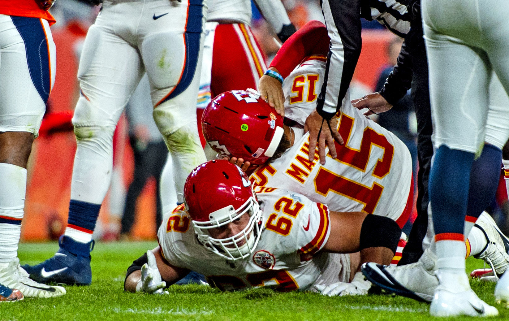 101719-s-Mahomes 04.JPG